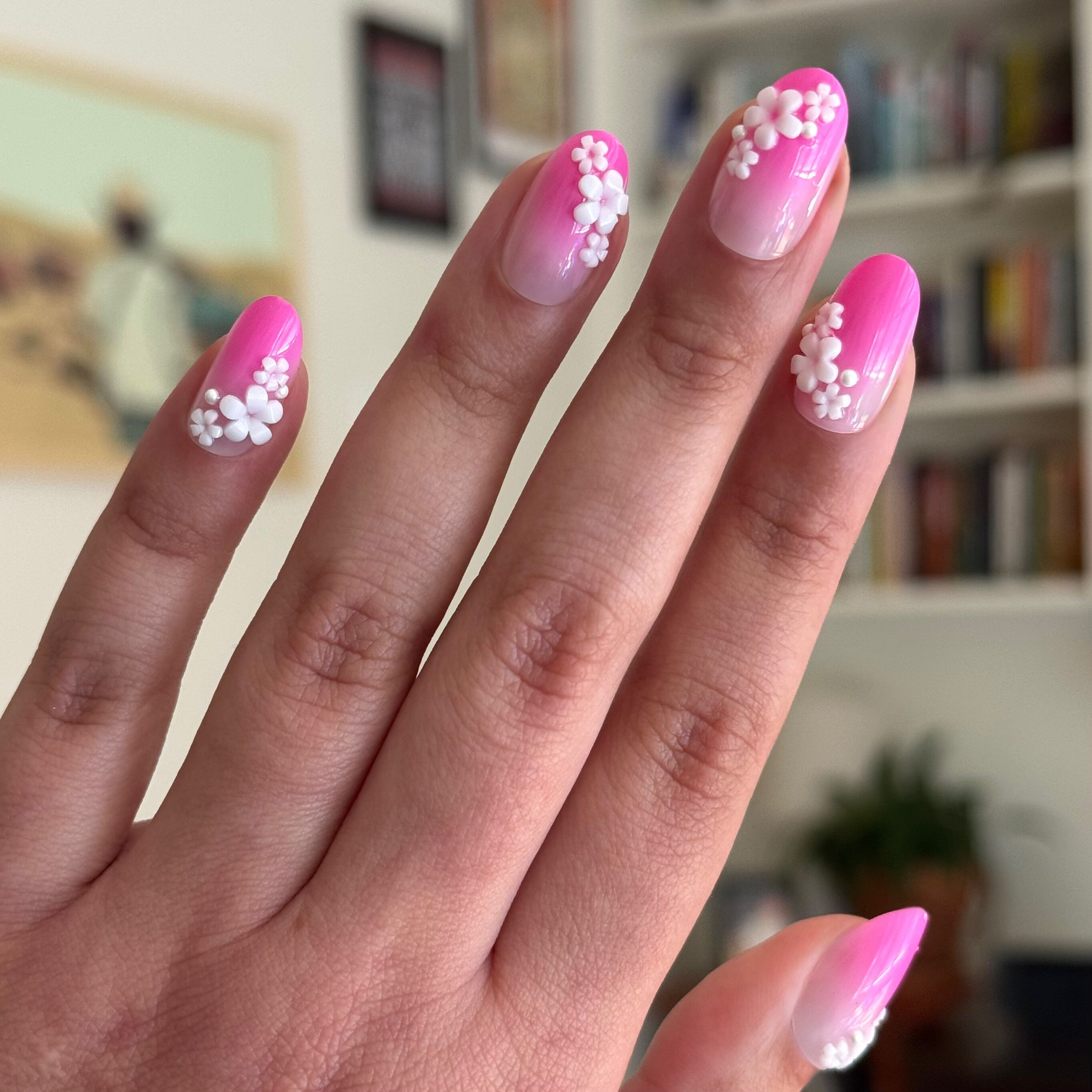 Pink Ombre with Flower Gems - Press On | Medium | Oval