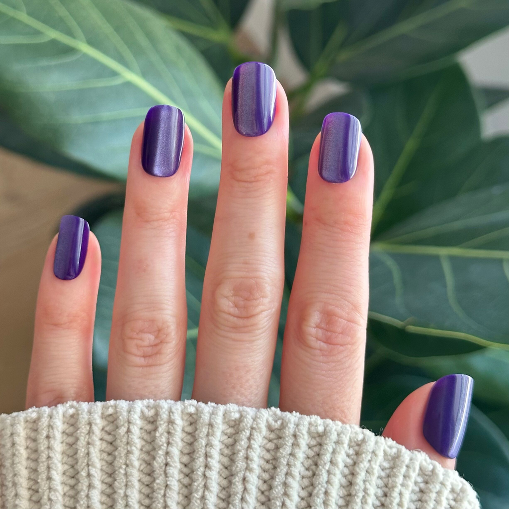 Velvet Pouf Velvet - Press-On | Short | Squoval dark purple false nails with velvet magnetic finish for easy at home mani